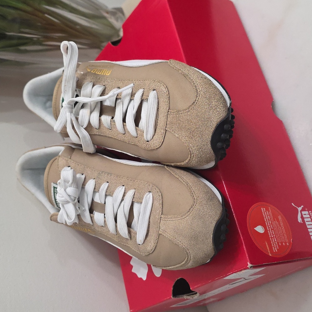 Puma Beige & White Sneakers (Mens 8, Wmns 9.5) - Picture 2 of 6